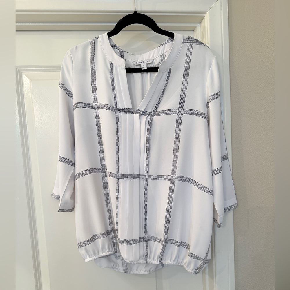41 HAWTHORN Juanis Pleat Detail Gathering Hem Blouse - L
